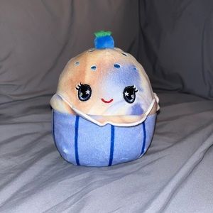 Mystery Scented Blueberry Muffin 5”